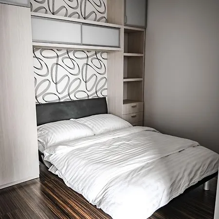 Vienna Gate Near Train Station And Free Parking * Bratislava