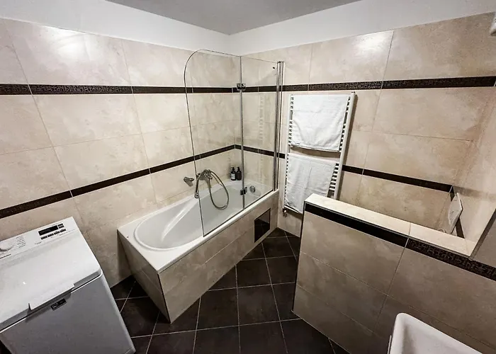 Bright And Cozy In Vienna Gate