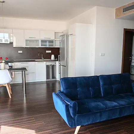 Apartment Vienna Gate Near Train Station And Free Parking *