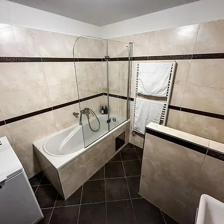 Bright And Cozy In Vienna Gate